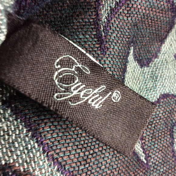 Eyeful Infinity Scarf! - Picture 3 of 3